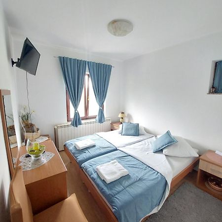 Rooms Putnik Senj  Eksteriør billede